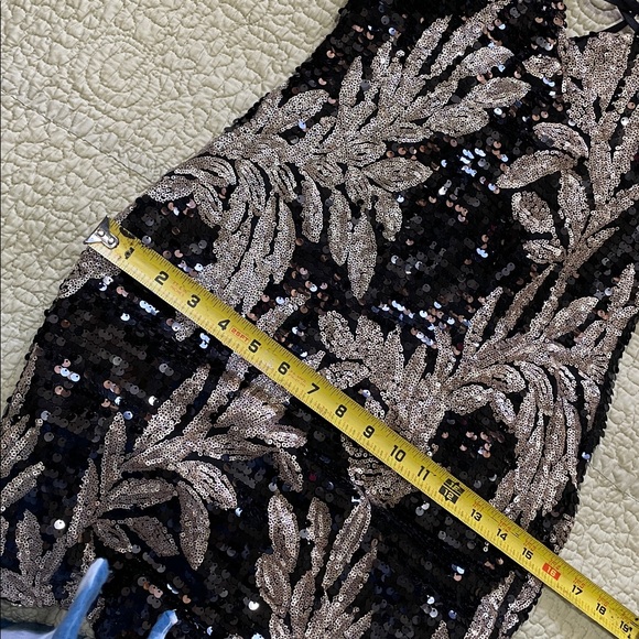 Leaf print sequin dress - Picture 11 of 11